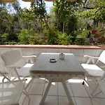 Ioli - Ground Floor アパート