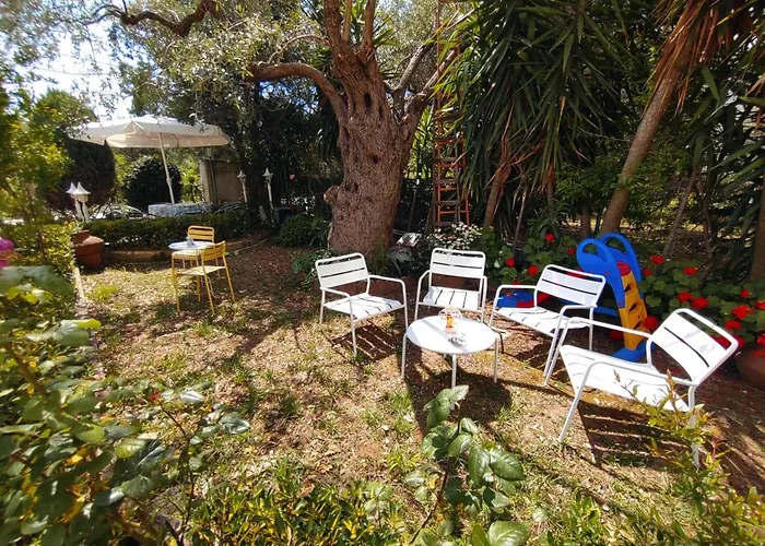 Ioli - Ground Floor アパート