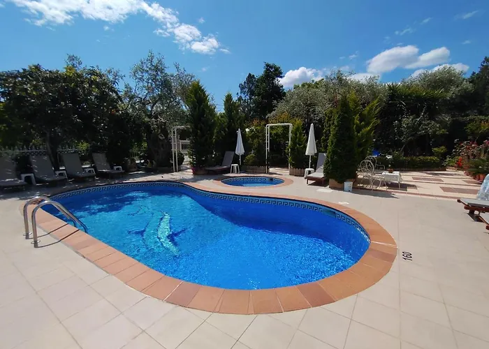 Ioli - Ground Floor タソス